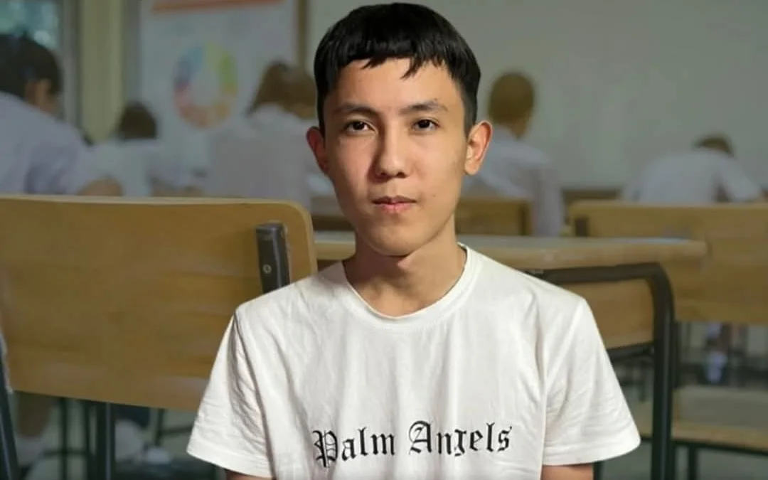 Нағыз ресейлік порно өз бетінше түсірілген Секс sitariy барлық еркек уйихил соғыс жас тирахили әйел кино