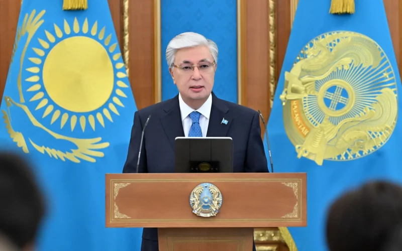 Президент присвоил статусы академических двум театрам и филармонии