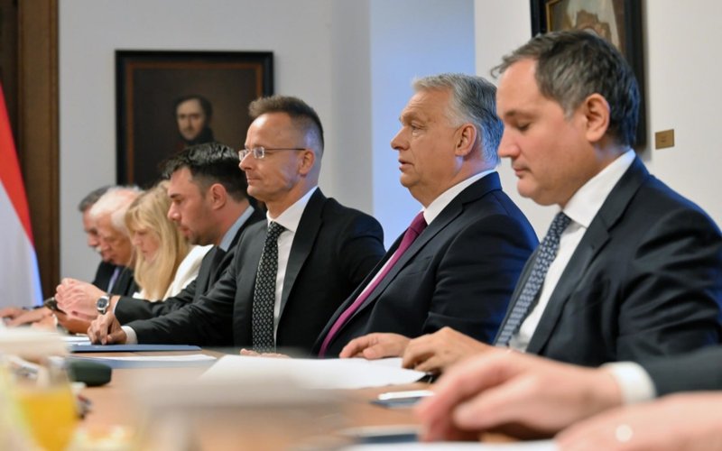Мемлекет басшысы Мажарстан Премьер-министрімен келіссөз жүргізді Мемлекет басшысы Мажарстан Премьер-министрімен келіссөз жүргізді