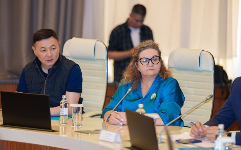 Өскемен көшелерін түтін басуы: Титан магний комбинатында штаттан тыс жағдай болған Өскемен көшелерін түтін басуы: Титан магний комбинатында штаттан тыс жағдай болған