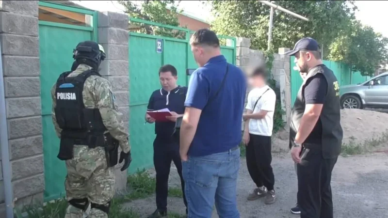 В Алматы задержали иностранца, распространявшего экстремистские материалы