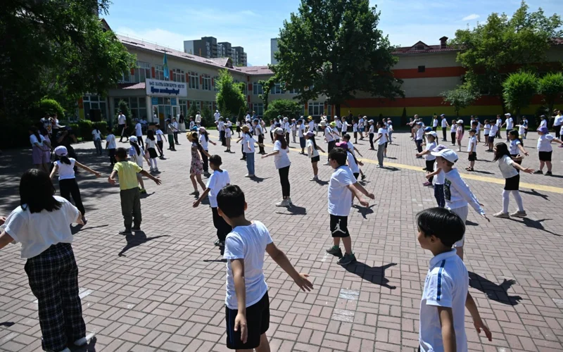 Более 200 бесплатных пришкольных лагерей откроют в Алматы