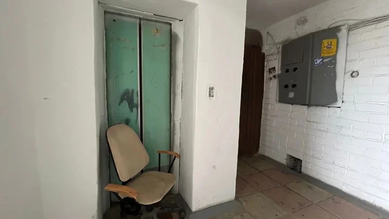 Aqtóbede lıft istemeıtin úıdiń keı turǵyndary aılap dala kórmeıdi