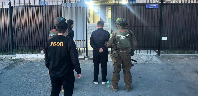 «Семей орманынан» 520 млн теңгенің көшетін ұрлағандар 5 жылға түрмеге қамалды «Семей орманынан» 520 млн теңгенің көшетін ұрлағандар 5 жылға түрмеге қамалды