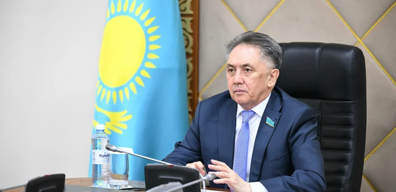 Altynbek Nýhuly 