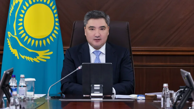 Олжас Бектенов 