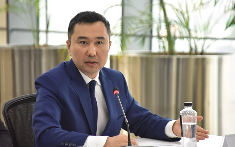 Memleket qarjysyna túsirilgen fılmderdi festıvalderge qatysý mindeti qoıylmaq  