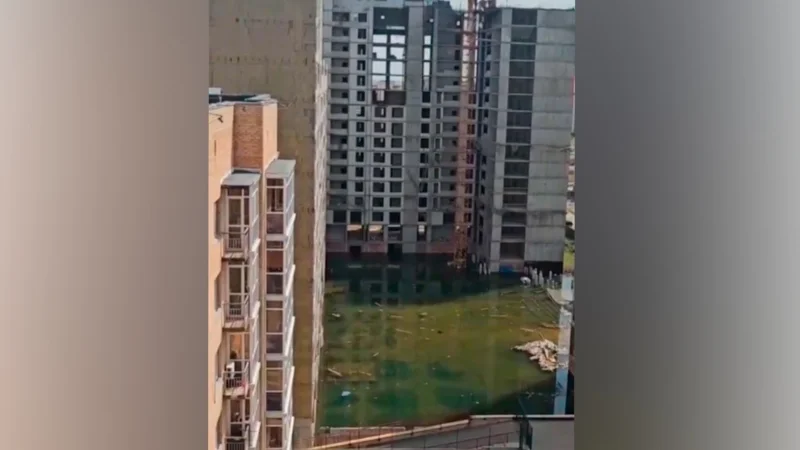 Возбуждено уголовное дело: Глава Минпрома о ситуации с затопленным ЖК в Астане