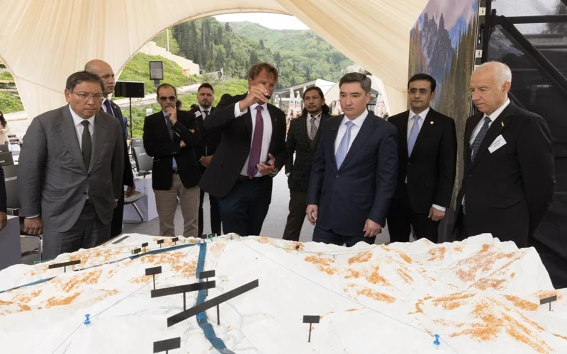 Олжасу Бектенову представили подходы по дальнейшему развитию Алматинского горного кластера