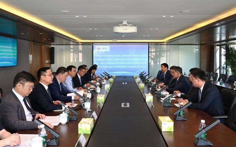 哈水资源和灌溉部部长出席国际大坝委员会大会 哈水资源和灌溉部部长出席国际大坝委员会大会
