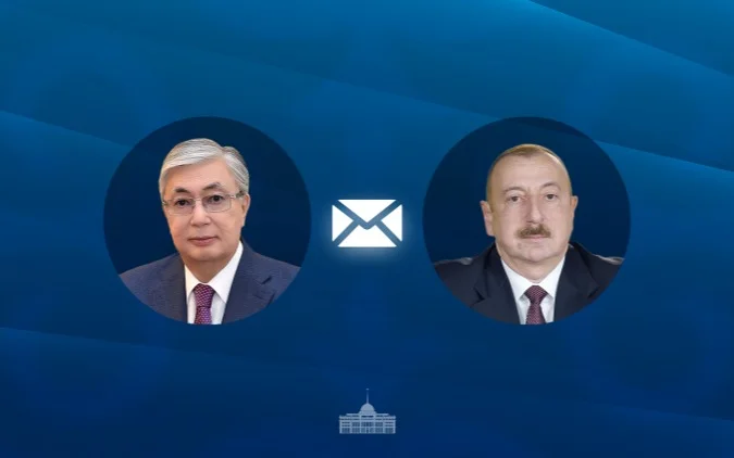 Глава государства поздравил Президента Азербайджана
