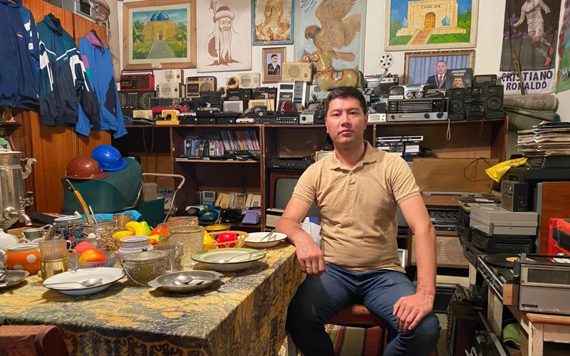 Арал тұрғыны үйінің алдындағы ескі сарайды музейге айналдырған