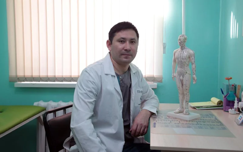 Тамыр ұстау арқылы адам денсаулығындағы кінәратты білуге бола ма – маман жауабы