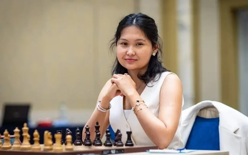 Bibisara Assaubayeva 
