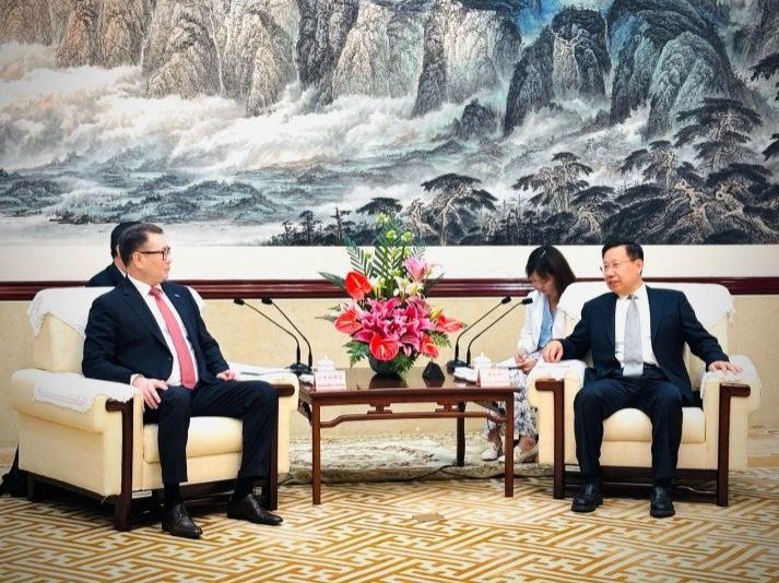 哈萨克斯坦首次亮相中国西部国际博览会