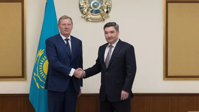 Олжас Бектенов пен Каспий Құбыр Консорциумы басшысы Николай Горбань қазақ мұнайын тасымалдау мәселесін талқылады