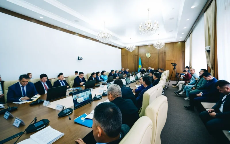 Мәлік Отарбаевтың қатысуымен өткен актив отырысы