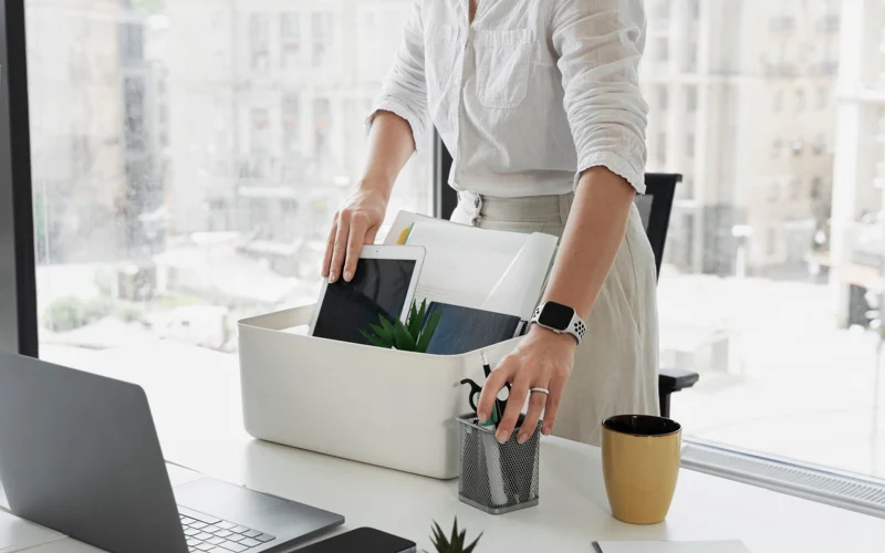 увольнение