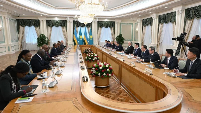 Мемлекет басшысы Руанда президентімен кеңейтілген құрамда келіссөз жүргізді