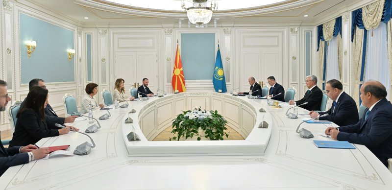 Президент Солтүстік Македония Президенті Гордана Силяновска-Давковамен кездесті Президент Солтүстік Македония Президенті Гордана Силяновска-Давковамен кездесті