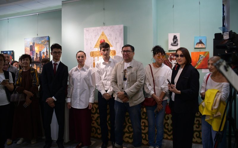 Ақтөбеде ерекше баланың сурет көрмесі өтіп жатыр Ақтөбеде ерекше баланың сурет көрмесі өтіп жатыр