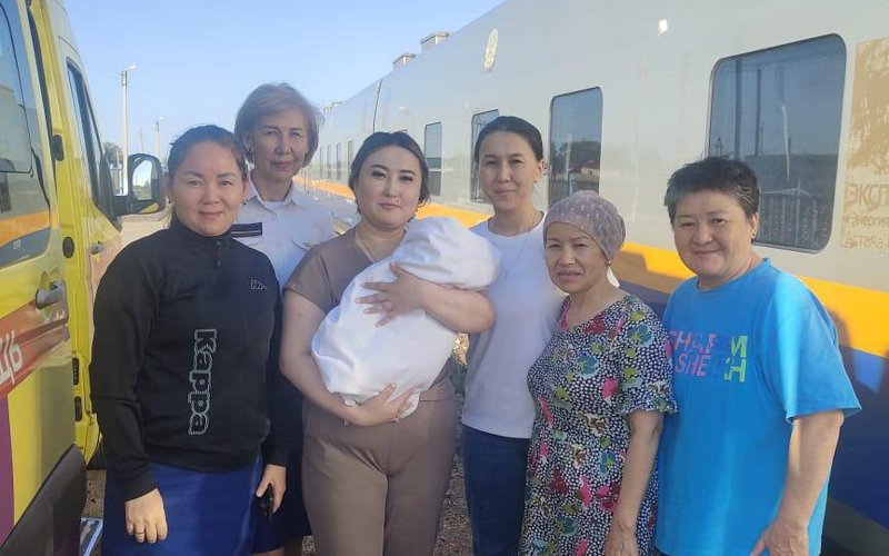 Astana – Jezqazǵan baǵytyndaǵy poıyzda sábı dúnıege keldi Astana – Jezqazǵan baǵytyndaǵy poıyzda sábı dúnıege keldi