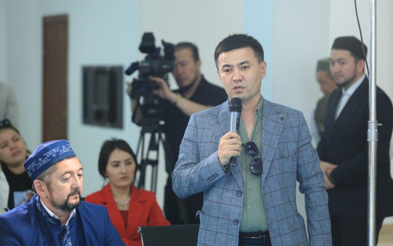 Бас мүфти Құрбан айтқа байланысты кәсіпкерлерге үндеу жасады Бас мүфти Құрбан айтқа байланысты кәсіпкерлерге үндеу жасады