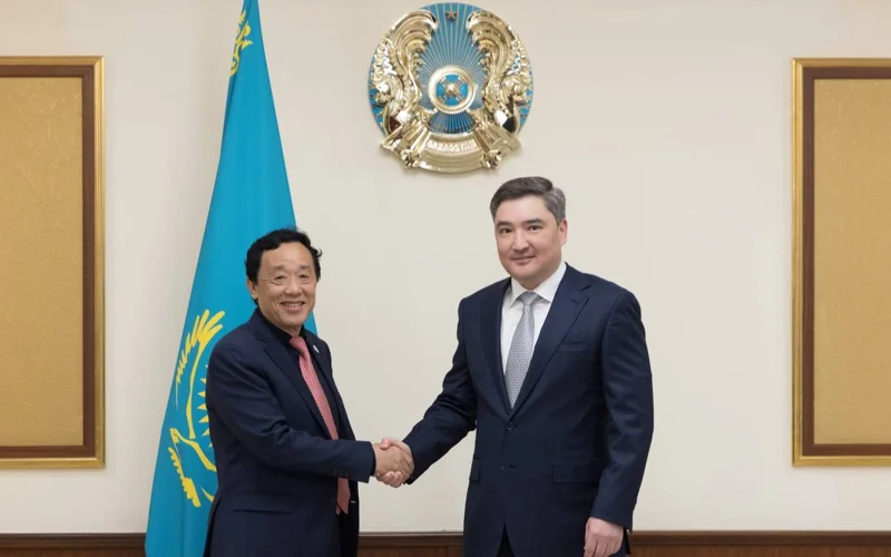 Премьер-министр Олжас Бектенов пен FAO-ның бас директоры Цюй Дунъю азық-түлік қауіпсіздігіндегі бірлескен жобаларды талқылады