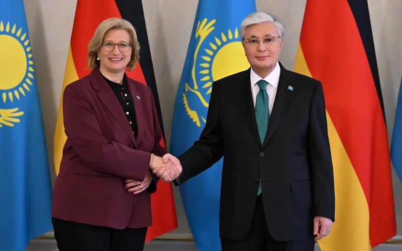 Глава государства провел встречу с Президентом Бундесрата Германии Анке Релингер