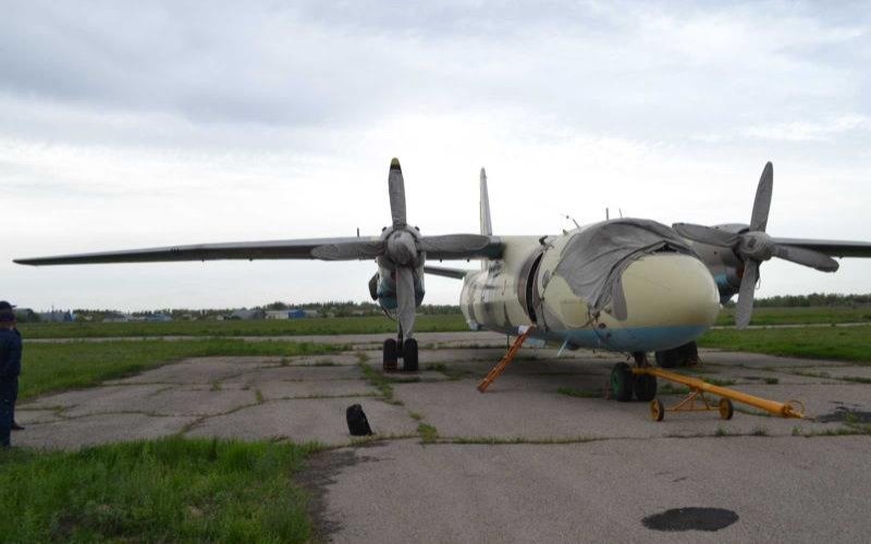 КНБ выставил на торги три сломанных самолета АН-26 КНБ выставил на торги три сломанных самолета АН-26