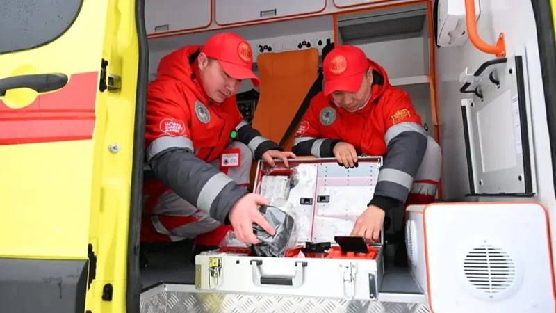 В Казахстане медиков скорой помощи и стационаров оснастят видеорегистраторами и видеожетонами