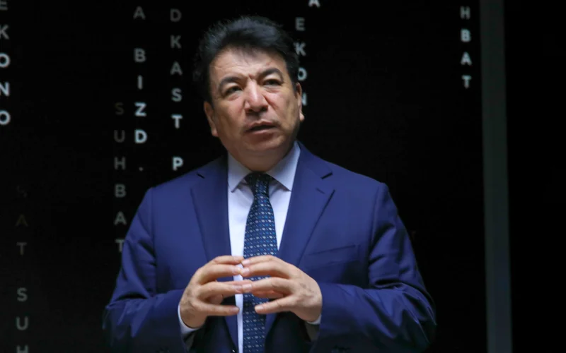 Oqý-aǵartý mınıstri jýrnalıster men teatr maıtalmandaryna bazynasyn aıtty
