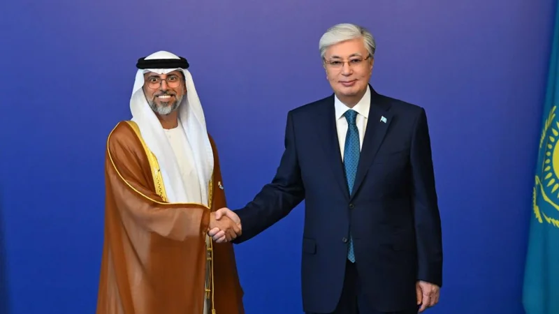 Глава государства принял министра энергетики и инфраструктуры ОАЭ Сухейля аль-Мазруи