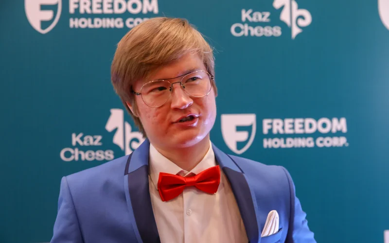 Алишер Сулейменов