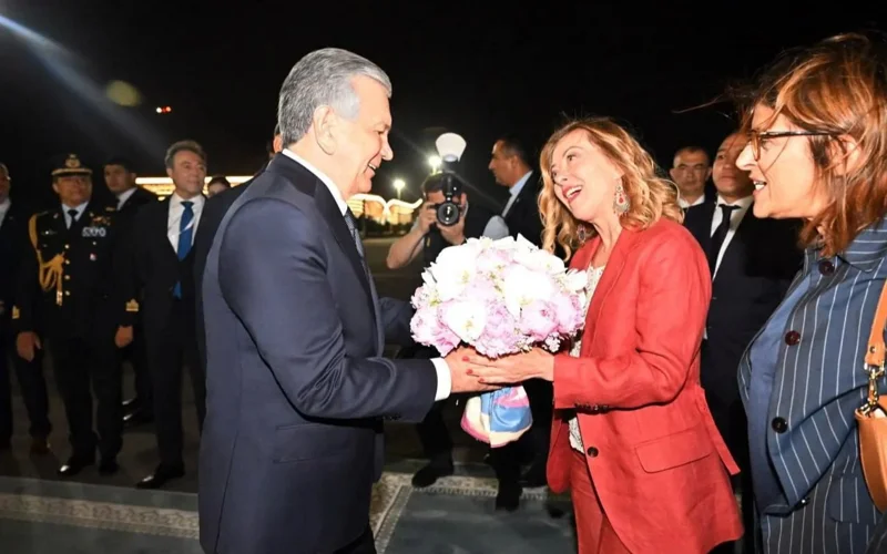 Италия Бош вазири расмий ташриф билан Самарқандга борди