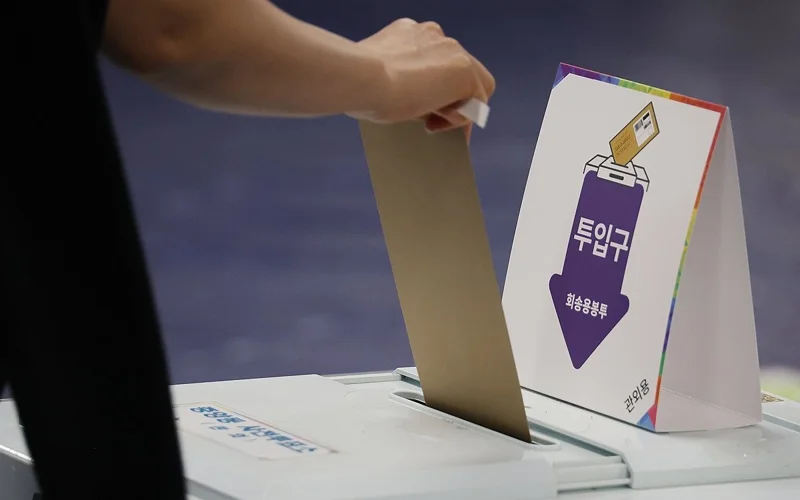 S. Korea: Early voting for presidential election heads for record turnout