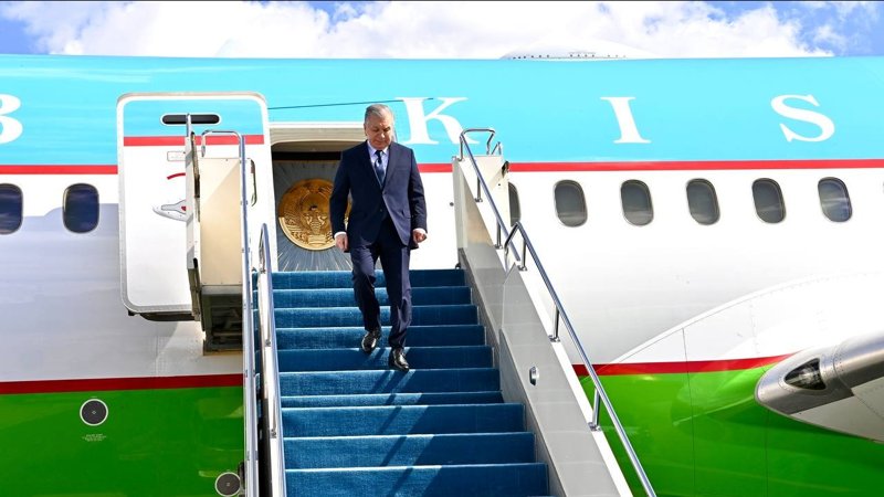 Өзбекстан Президенті Шавкат Мирзиёев Астанаға келді Өзбекстан Президенті Шавкат Мирзиёев Астанаға келді