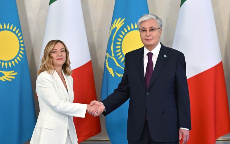 Қасым-Жомарт Тоқаев пен Джорджа Мелони келіссөз жүргізді Қасым-Жомарт Тоқаев пен Джорджа Мелони келіссөз жүргізді