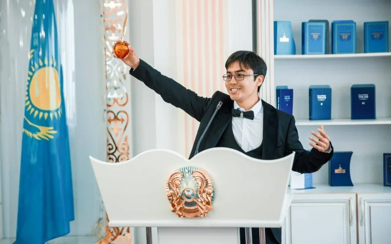 Әлихан Жақсылық