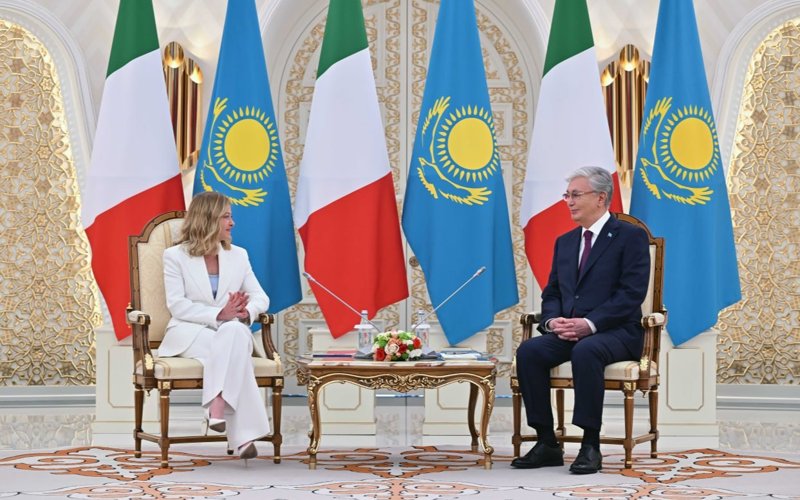 Касым-Жомарт Токаев и Джорджа Мелони провели переговоры Касым-Жомарт Токаев и Джорджа Мелони провели переговоры