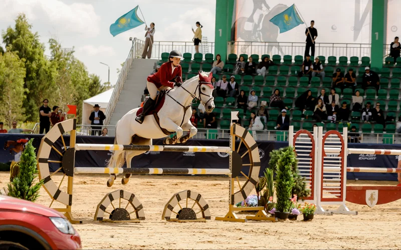 Конный спорт в Казахстане нуждается в господдержке - главный тренер сборной страны