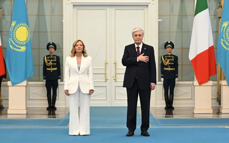 Qasym-Jomart Toqaev Aqordada Djordja Melonıdi qarsy aldy