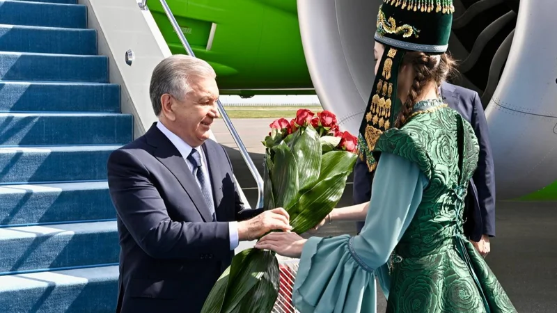 Өзбекстан Президенті Шавкат Мирзиёев Астанаға келді