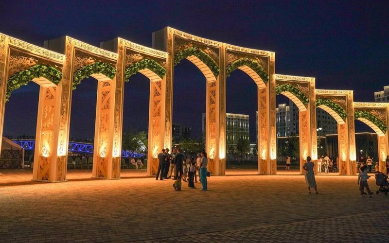 Зону отдыха с искусственным озером открыли в Туркестане Зону отдыха с искусственным озером открыли в Туркестане