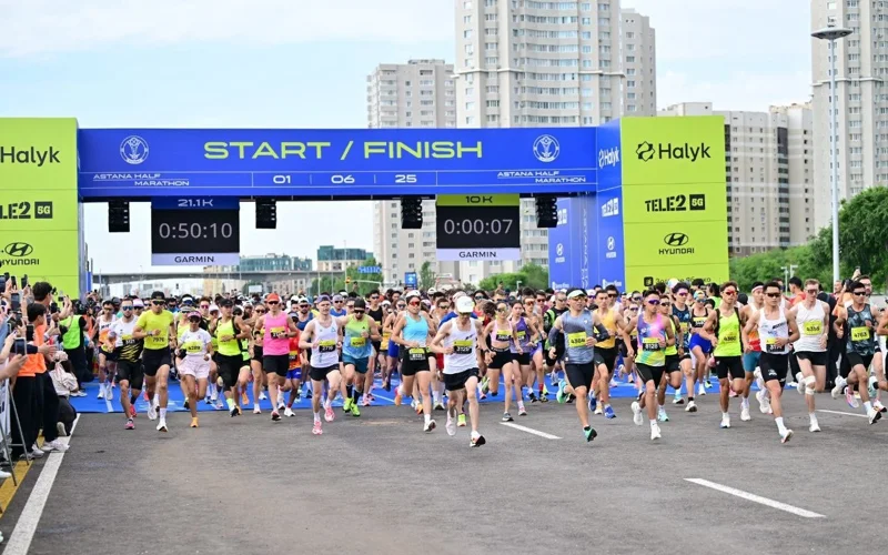 Halyqaralyq Olımpıada kúni: elordada Astana Half Marathon 2025 jarysy ótti
