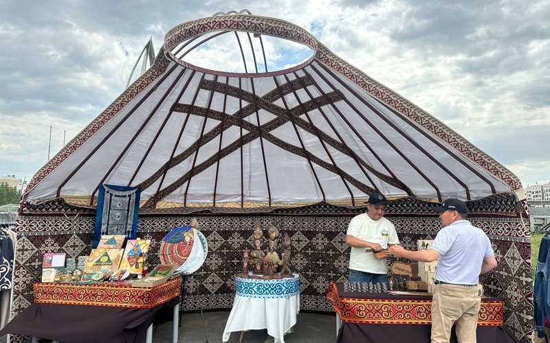 В Астане открыли уникальный этноаул «JETI QAZYNA» В Астане открыли уникальный этноаул «JETI QAZYNA»