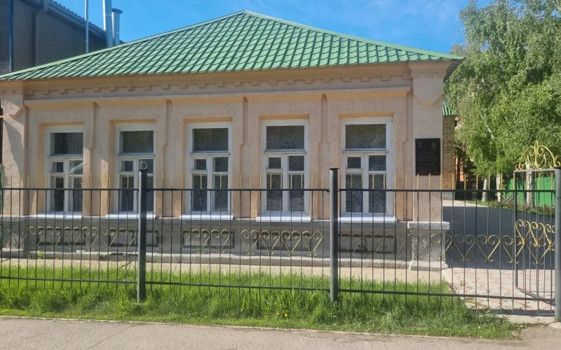 Oraldaǵy Mánshúk Mámetova mýzeıi jańa jádigerlermen tolyqtyryldy 