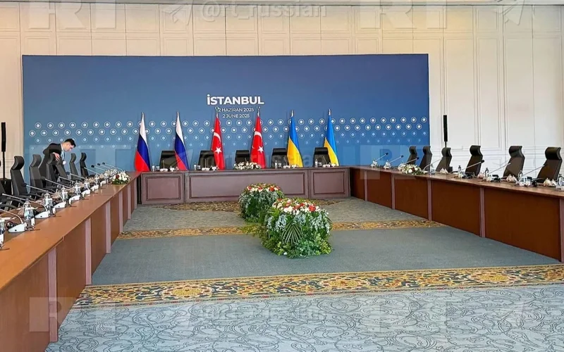 Ыстанбұлда Ресей мен Украина келіссөзінің екінші раунды аяқталды: диалог бір сағаттан артық уақытқа созылды