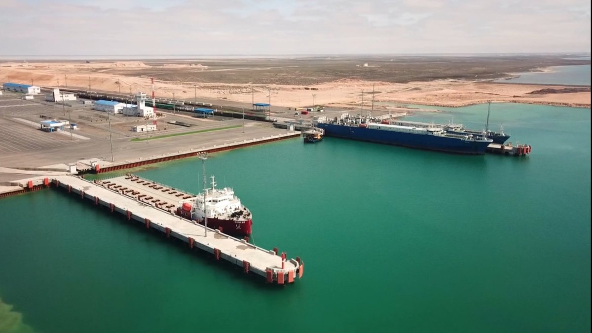 Үкімет басшысы: Ақтау мен Құрық порттарының инфрақұрылымын жаңғыртуды жеделдету қажет