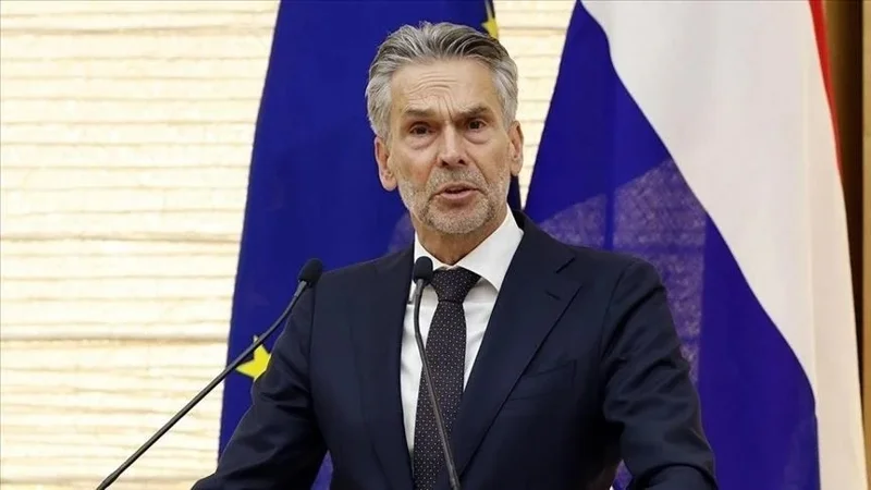 Нидерланд премьер-министрі отставкаға кетті